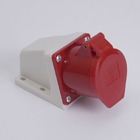 Розетка стаціонарна зовнішня 7124 32А 380В 3Р+Е IP44 LEE